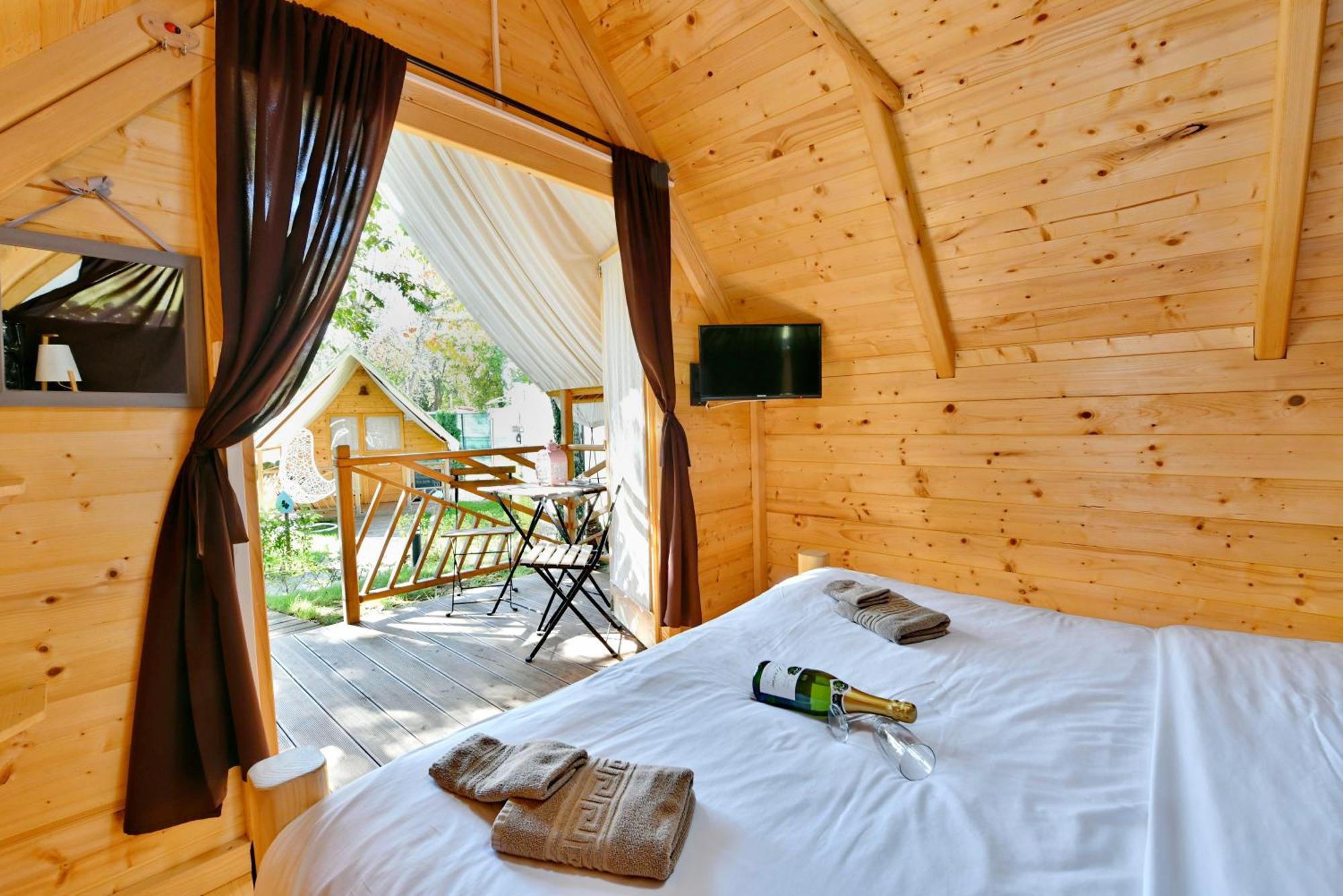Polidor Glamping Resort Mugeba Esterno foto